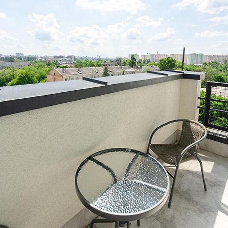 Petrovdom 5-25 In Cozy Apartment In Residential Complex "Beresteiskyi" Kiev Exteriör bild