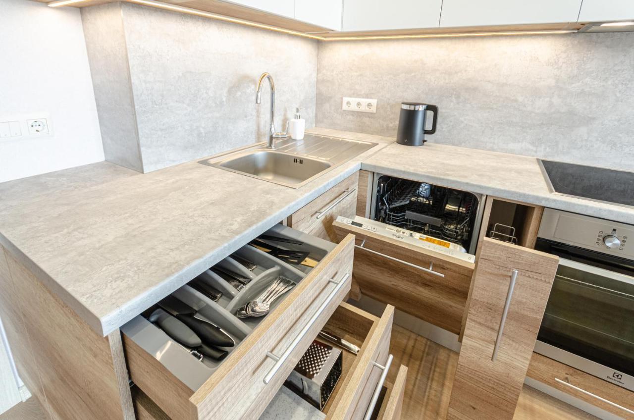 Petrovdom 5-25 In Cozy Apartment In Residential Complex "Beresteiskyi" Kiev Exteriör bild