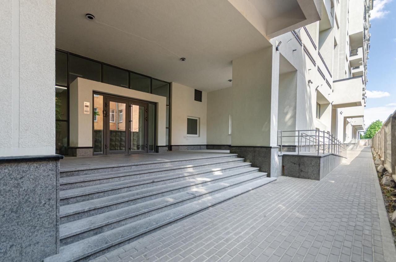 Petrovdom 5-25 In Cozy Apartment In Residential Complex "Beresteiskyi" Kiev Exteriör bild